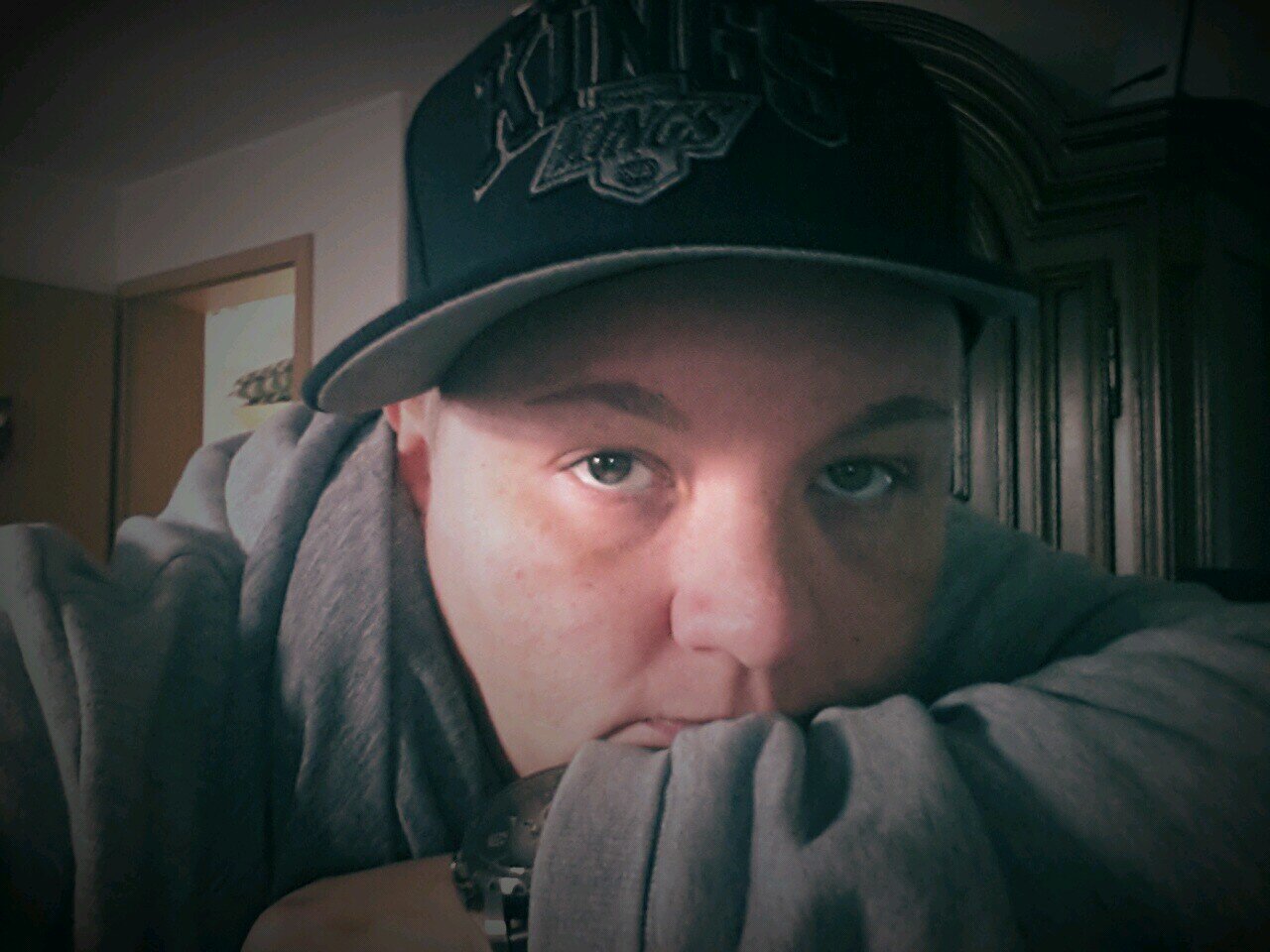 Sun4funTime's profile picture. my faves are girls... ;-)