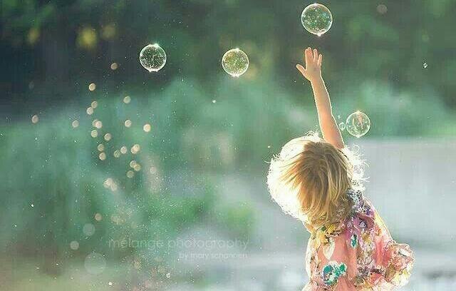 blithespirit124's profile picture. One can't stay sad very long in such an interesting world, can one?