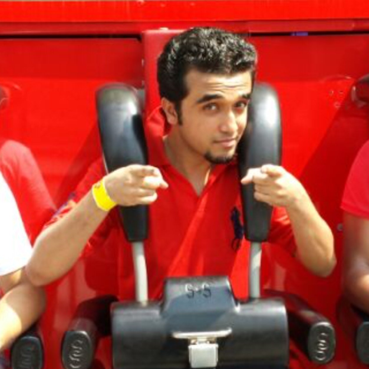 An avid reader, a sports enthusiast, a coffee addict , A true Milanista and a writer for @OOTB_football. #ForzaMilan