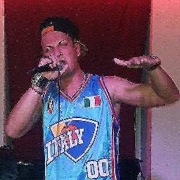 Rapper emergente del panorama Hip Hop messinese.