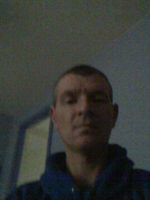 LeeSmit54020199's profile picture. 45 next month look ,30 haha love LFC