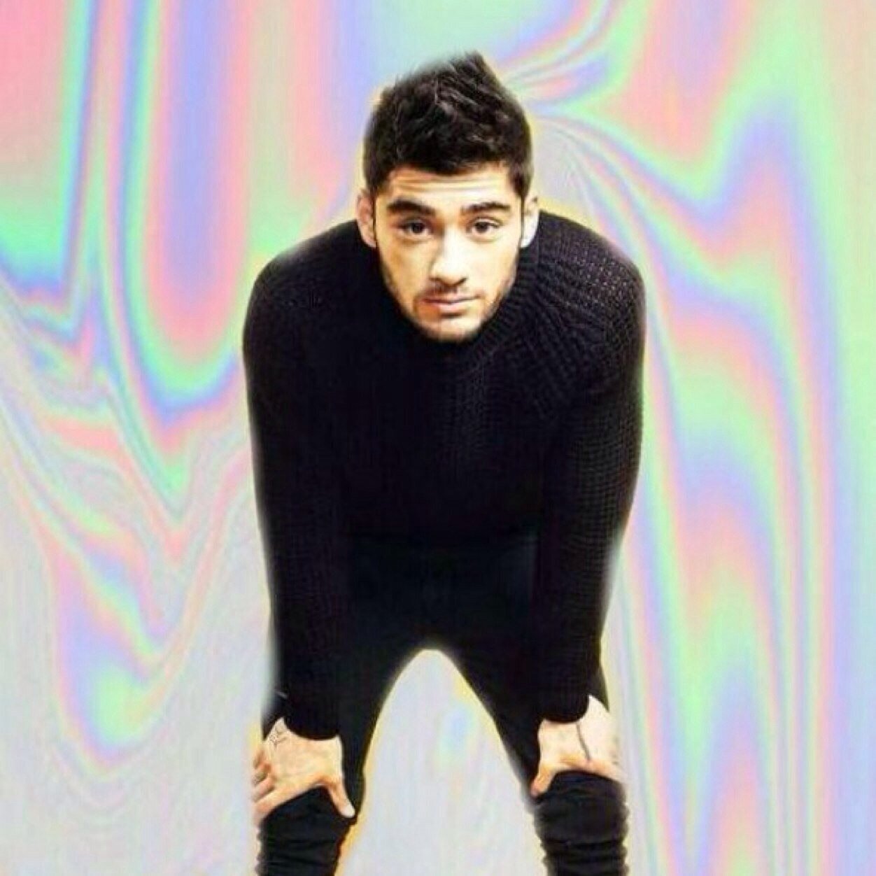 fullziall's profile picture. Hey please follow @pxrfectzouis thnx ily