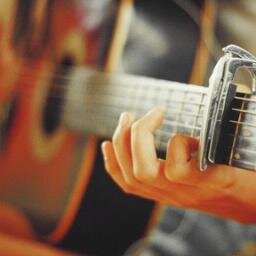 iGuitarristas's profile picture. Guitarrista Clásica.'Tengo unas manos fuertes y ágiles, unas uñas bien limadas y una perseverancia que me diferencia de los demás.' guitarristacansado@gmail.com