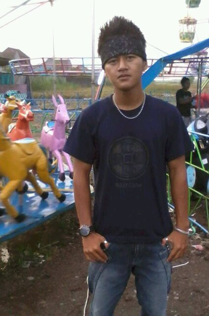 RoedyRushdiants's profile picture. Menjadikan hidup lebih baik dengan melakukan semua sebaik mungkin