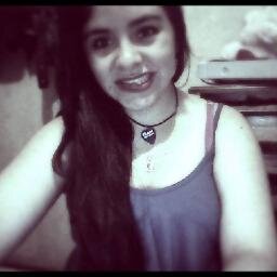 Hola,me llamo javiera tengo 14 años:3, vivo en Chile y eso xD ksajka Soy Tierna *-* ejjeej 3