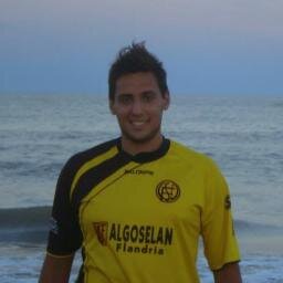 No es grande el que siempre triunfa, sino el que nunca se decilusiona...
