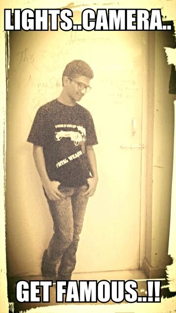 i am a good kind boy fun luving nd lots of musti making....watsapp :+918107266105 .. . . facebook :achakraborty123@gmail.com
