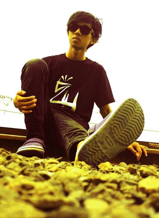 | Indonesian flagfootball | guitar boy | musik @rocket_rockers @thegazettE |