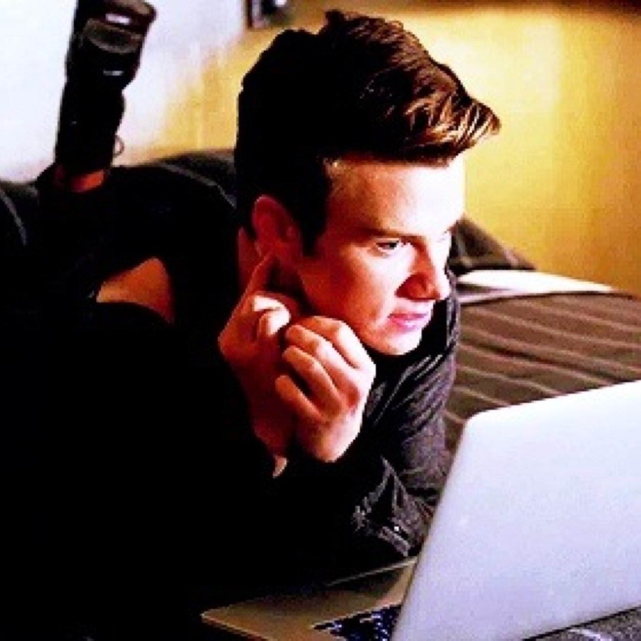 Kurt Anderson-Hummel. I'm married to the wonderful @DapperFake. I'm a father of three beautiful children.