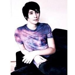 this a free follow from @phanerror please go follow that account!!