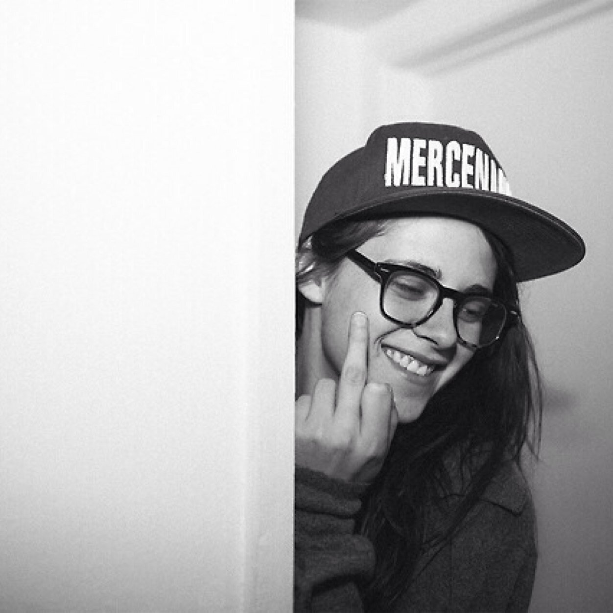 SparklyTwihards's profile picture. Krisbihonest....,..,Kristen is my wife