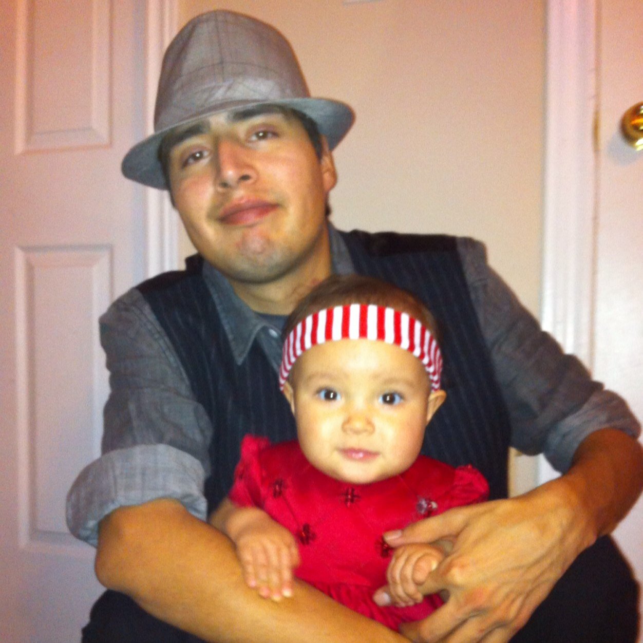 Young native north american. Entrepreneur/Father/Extrodinaire.I enjoy music, art and the outdoors. Work and spend spare time enhancing life.
