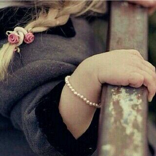 سبحانك اللهم وبحمدك اشهد ان لا إله إلا انت استغفرك واتوب إليك~