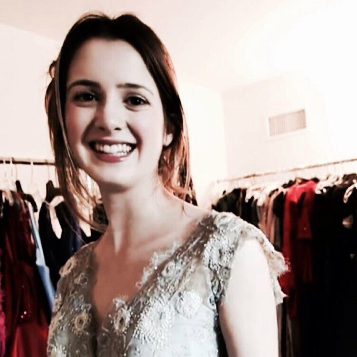 I'm Laura. I'm a girl who enjoys music and an unnaturally natural blonde called @AustinMPancakes. I'm glad that I can call him mine again. [Taken/Roleplay]