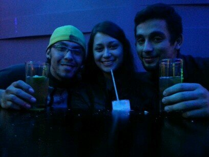 Un autodidacta apasionado a la cocteleria.Bartender en crecimiento y desarrollo profesional . Eres lo que disfrutas .0424-7418673. logangustavo07@gmail.com