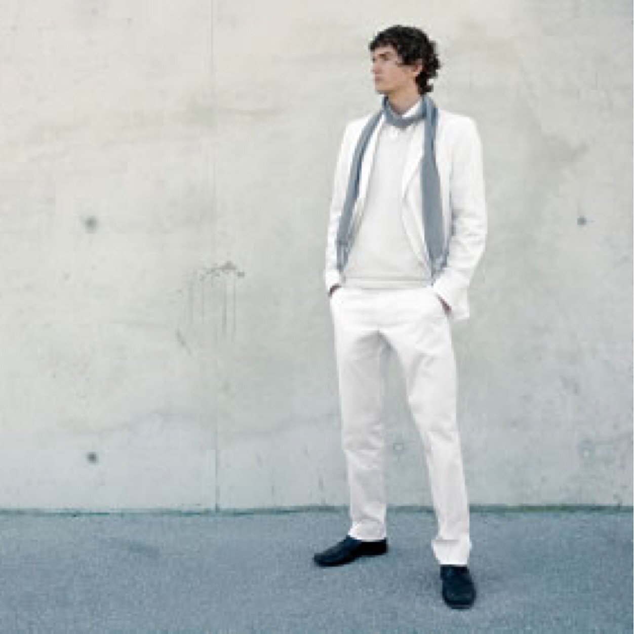 фото жениха стильные вднх. эгоистичная мужская фотосессия. пижон синоним.