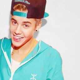 If someone tells you that you can not achieve your dreams of a beautiful NEVER SAY NEVER in my face! because this is what teaches us Justin!