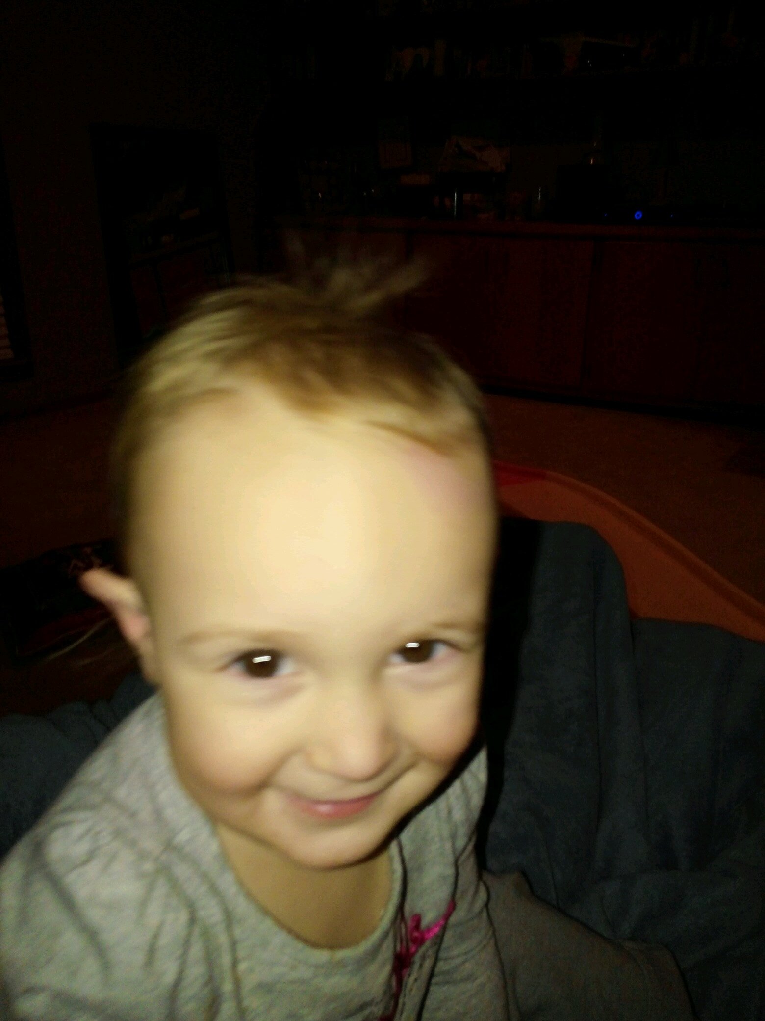 avasm0m's profile picture. 