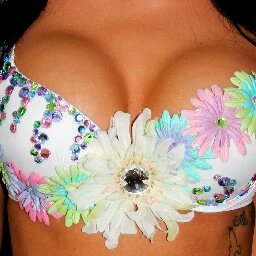 we make custom rave bras, booty shorts and tutus 
RAVE YA TITTIES OFF