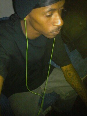 Its 2014 a whole new year got a new attitude an new positive mine frame money is still tha motive an success is my new aim. Bring It Back! !!
