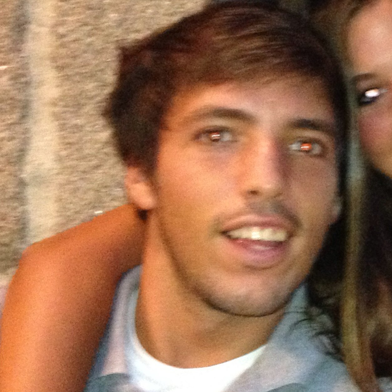 Estudiante del Grado de Dirección y Gestión Pública. Ascenso a 3º división con el CX Sanxenxo, Cambados, y Grove*.