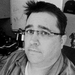 Digital Samurai Without Master / Wandering the Bits And Bytes Wasteland / Marketing Manager / Audio Nerd /Pageantry Designer