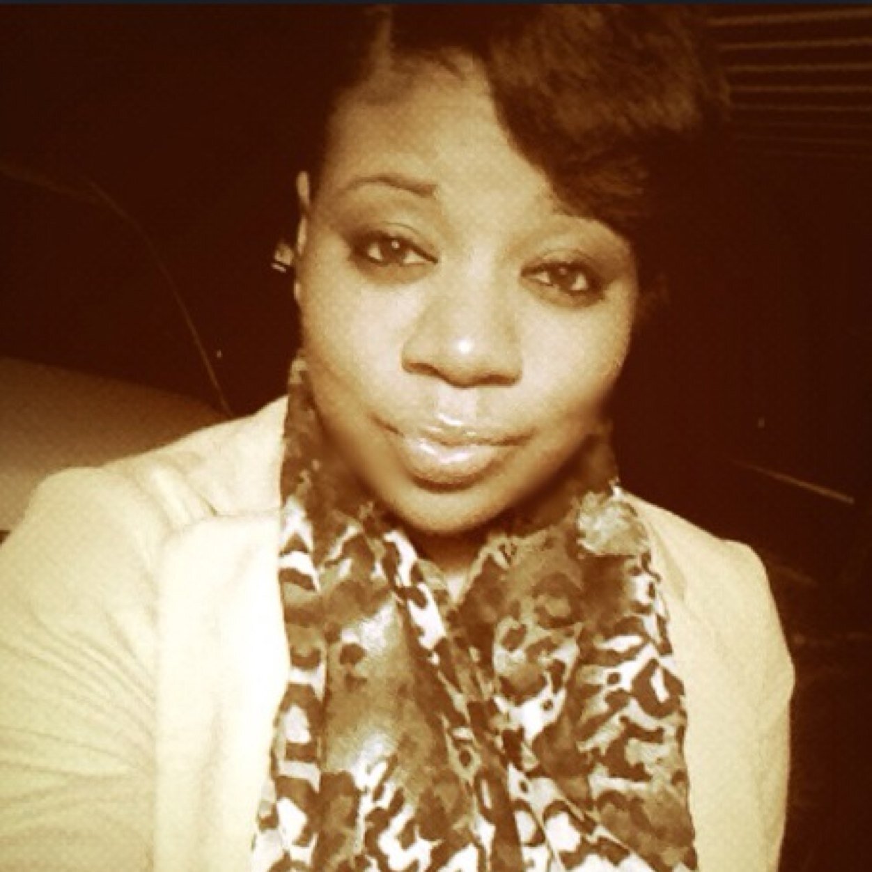 23. May 20♉. God above all. Family after him. Early Childhood Education.                Instagram CleshiaMarii
