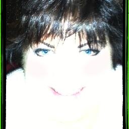 Cudahhh's profile picture. Witty but a bit demented, happy to be doing my own thing to earn my way, and hoping to travel to all those places I've only seen in dreams.