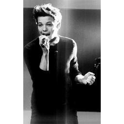 HEYY YOU JUST GOT A FREE FOLLOW FROM @xxx1DLover SO YOU SHOULD FOLLOW THAT ACCOUNT XX LOVE YAAAA