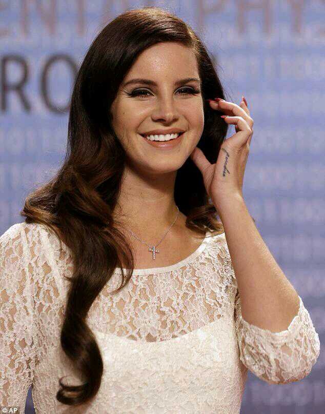 Best fans of Lana Del rey, follow us.