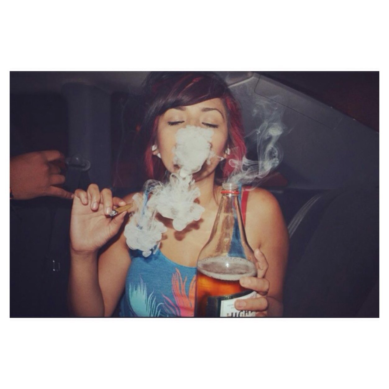 ♡ I'm in love with people I've never met and places I've never been ♡