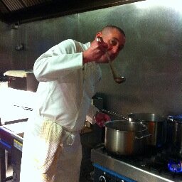 Loves to cook, loves to travel, and of course the Paddywagon..!!