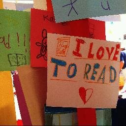 Passionate advocate for literacy & learning. Sharing a love of reading with Arizona and beyond!
