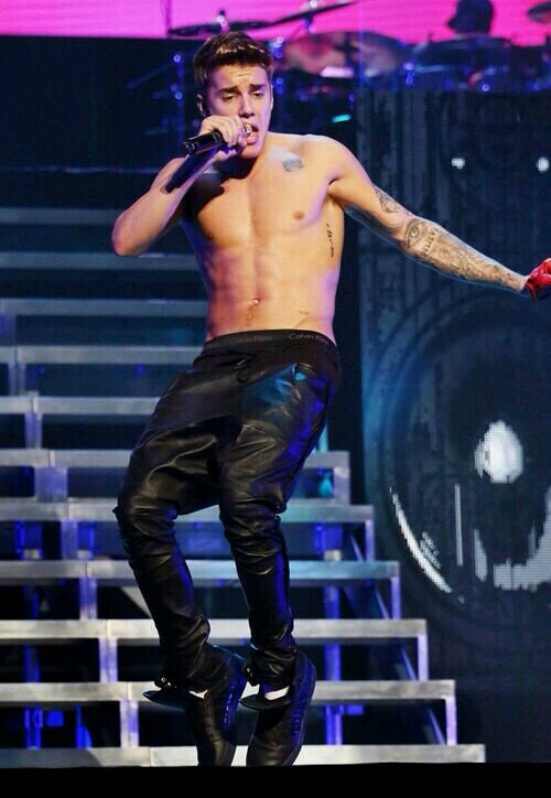 Being a belieber is a lifestyle #JustinComeToParaguay