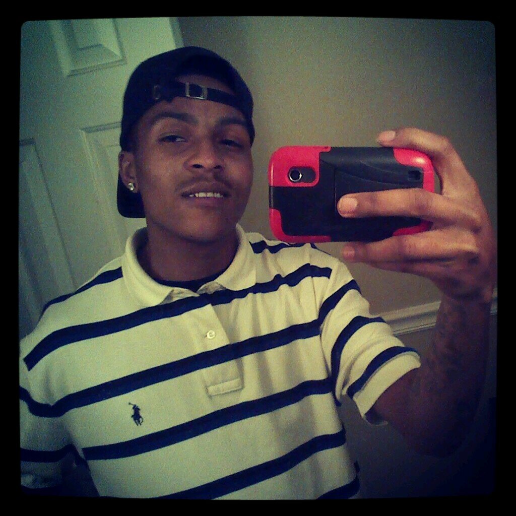 TheyOn_myHead's profile picture. Im 19 ,$ingle, mixed, #StarGangFam, #Savagesquad, its a movement nigga #teamlightskins, #teamTAE, #teamfresh