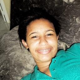 ♥ Á Todoos'_Pra Queim Nuam o Conhece bem sou neyde-Estrovertida, Simpática,as veses xata,Amiga,Conselheiraa,Companheiraa,Sou Akela menina qe vc nunk será.3