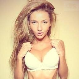 QuotesEmeline's profile picture. 22 ans, célibaraire :) Follow @chris_vanouu si tu veux gagner des followers gratuitement !