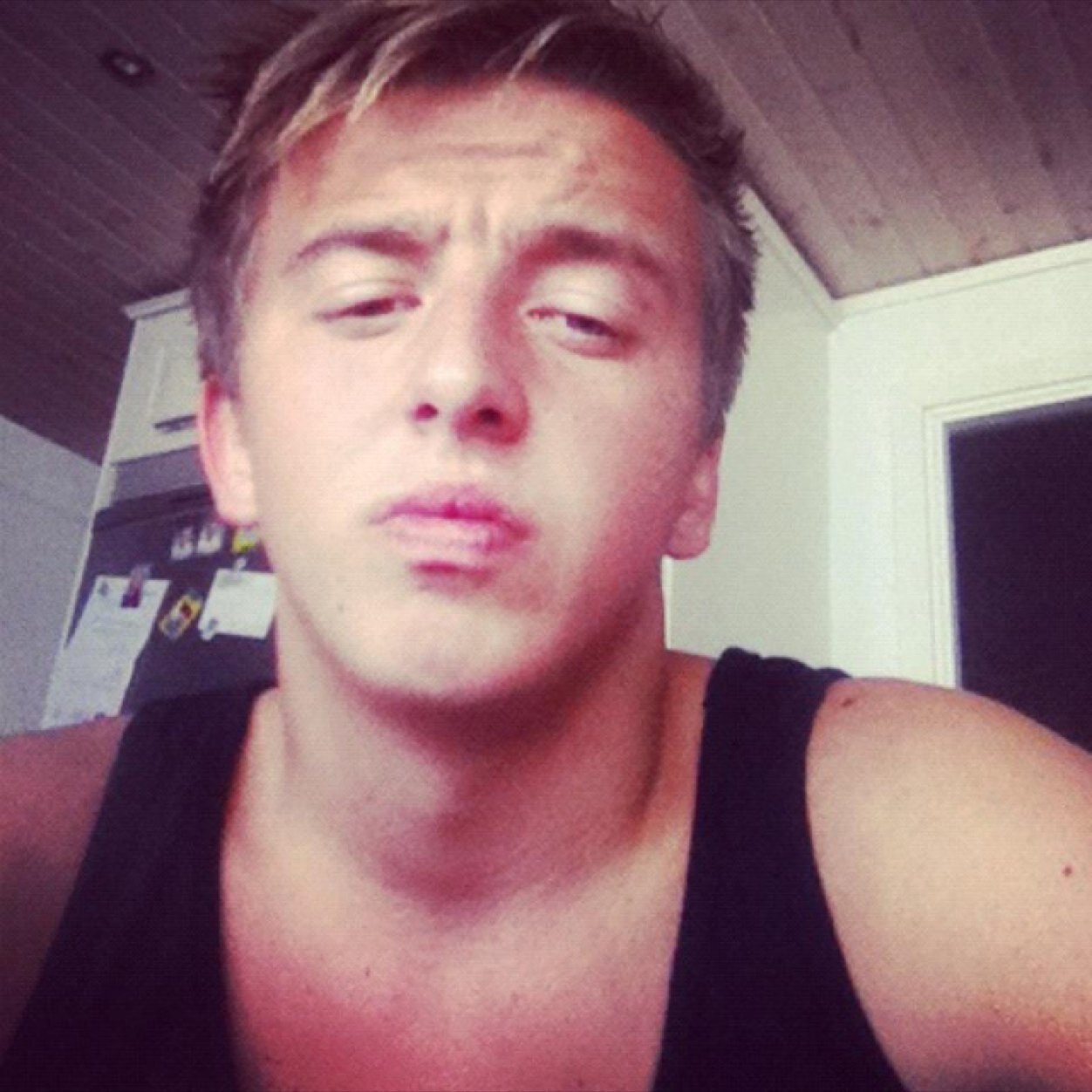 chachatobe1's profile picture. 