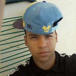 Mas enfluenças eo caralho cada um faz oq quer