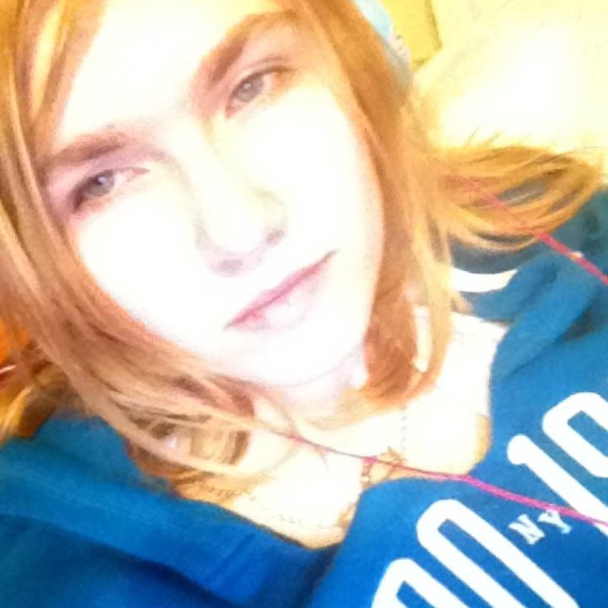 Believe in yoursefl Dream big! Live life to the fullest Fangirl about boyz like theres no 2moro (;