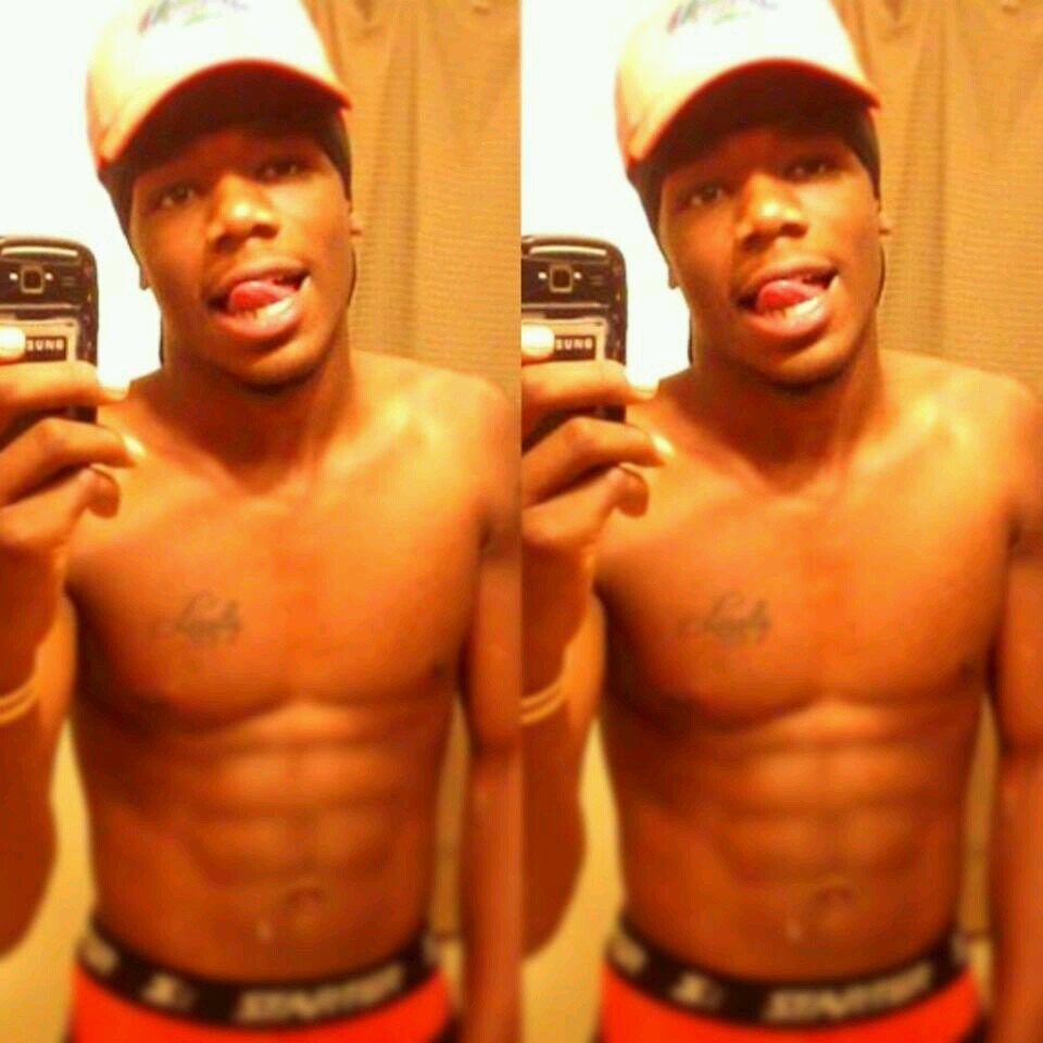 Aye qett att mee im a chill type of person!•TeamFollowMee .&. Im #TeamFollowBac & Twiiffeyy @kikbckrelaxed38