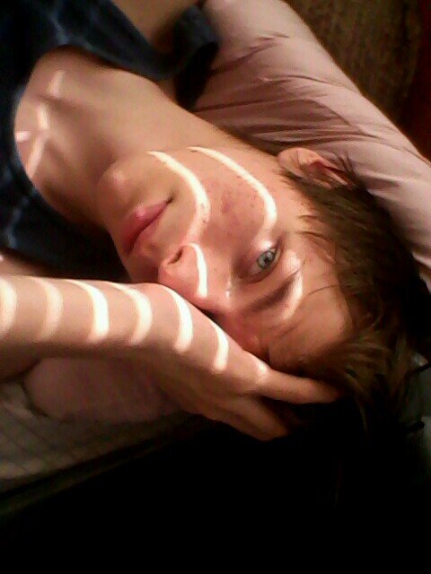 Im happy to talk to anyone :)  hmu anytime i promise i will reply back! :D twitter wifey @officialfandom ;)