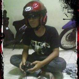 Pak Dhe ne Arek Arek (Charles)