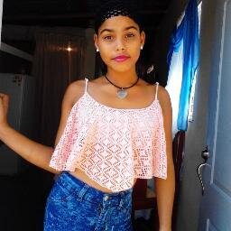 Yo conozco muy bien mi propia historia, por lo tanto soy la única que puedo juzgarme, criticarme y aplaudirme cuando yo quiera. ˘◡˘