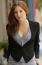 Age: 16//singing & guitar//very friendly// ((LabRatsRP/#Engaged to the hot @SexyCassie_ 1-28-14 #hornycouple #lovehersomuch ))