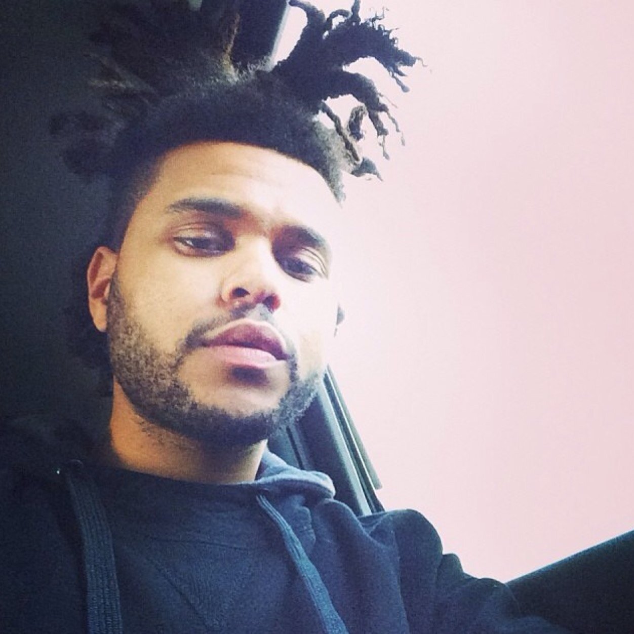 iloveAbel707's profile picture. I made this fan account to express my love for @theweeknd, im determined to get that follow.