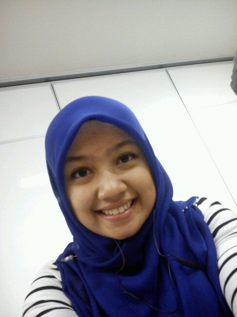 Hye.. i'm NOREYLIANA NAZIHAH.. ^,^ just click FOLLOW klow nk kwn ngn sye ^,^ kedah -- KL ^,^