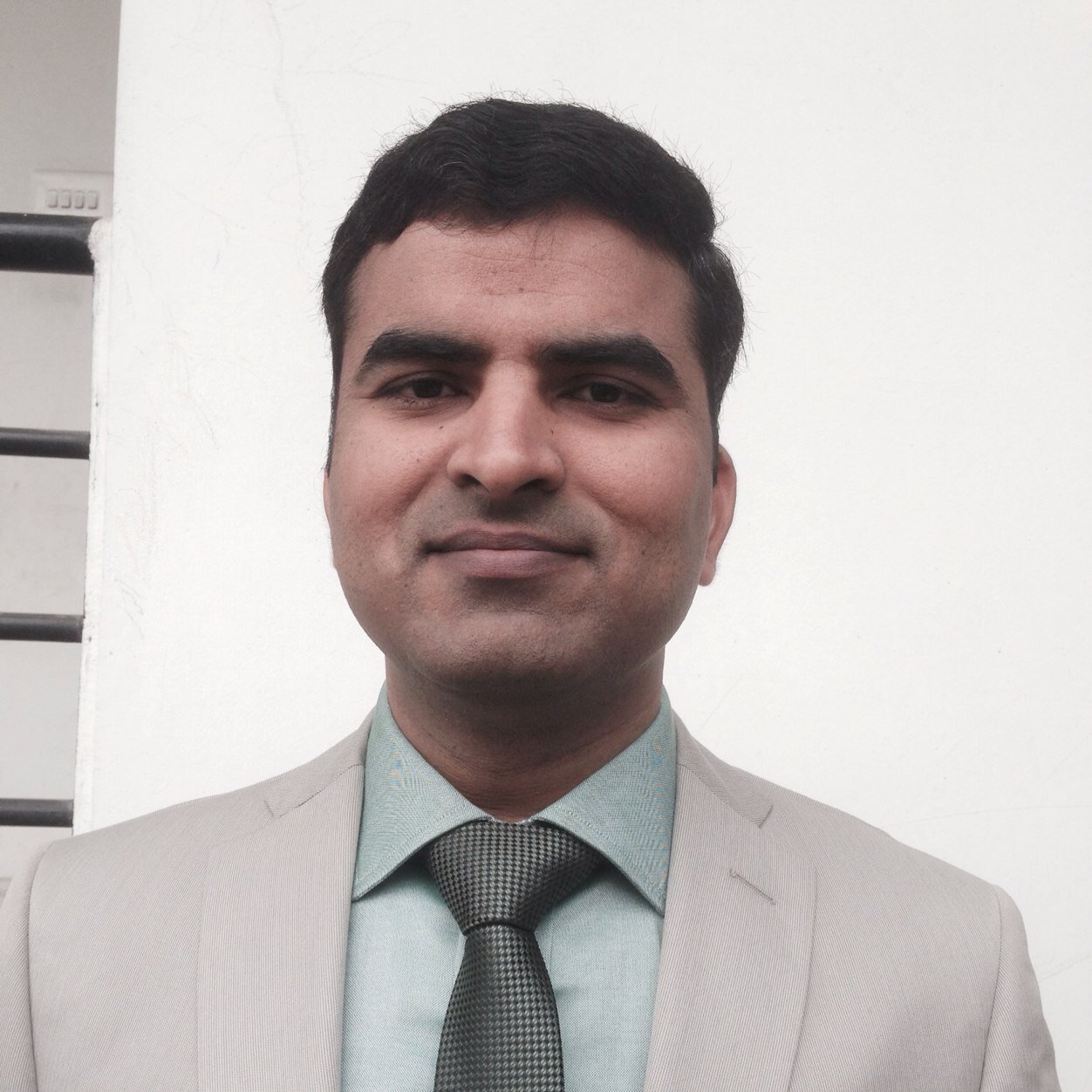 MD, DM
Endocrinologist
