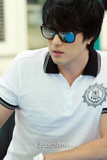 29d219ee ||081904924298 whatsapp||Because i'm @weARtstar
