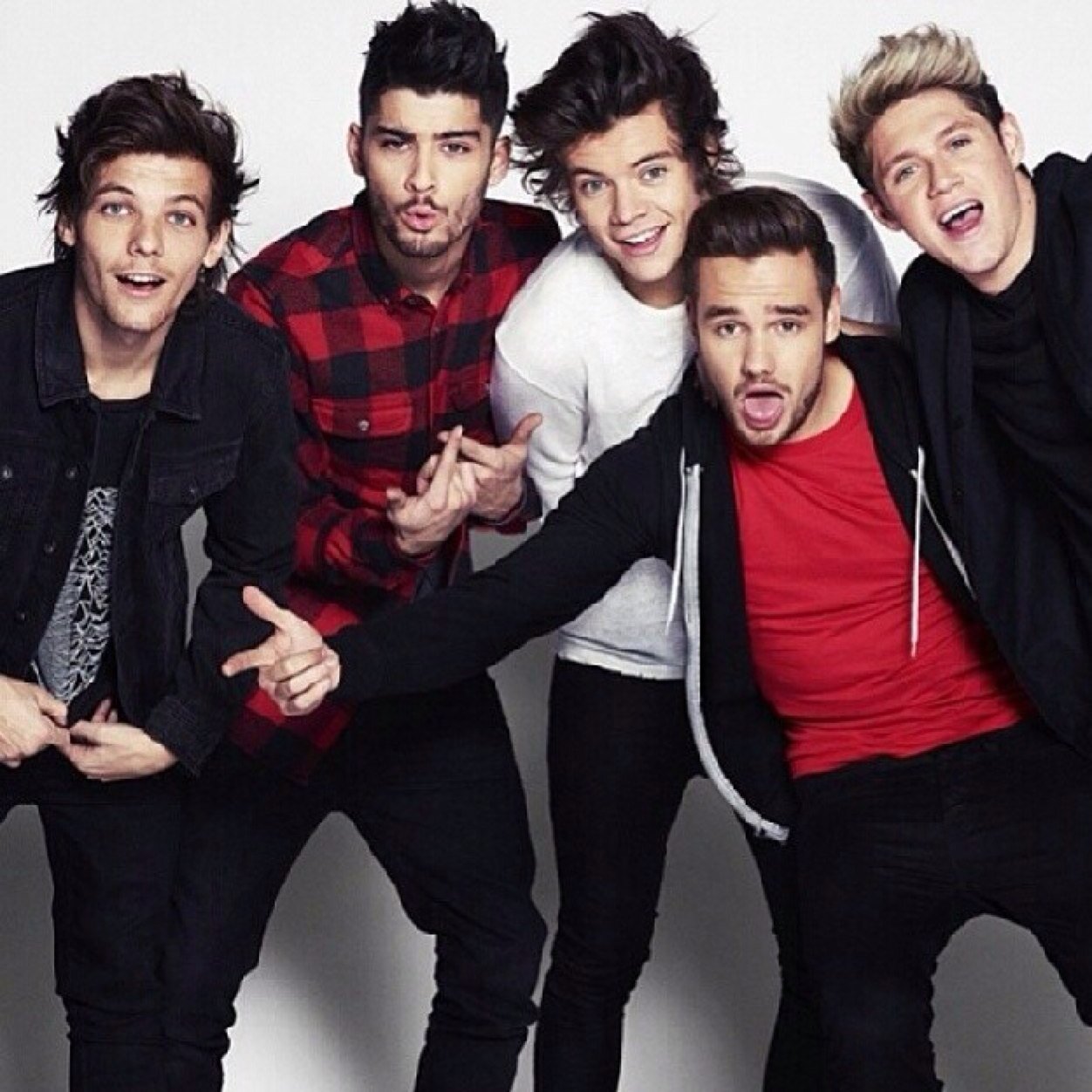 I GAVE YOU A FREE FOLLOW! Don't follow!! Follow @ZaynIsMyBabe__